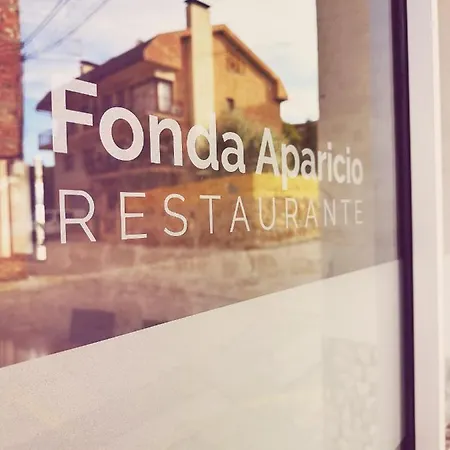 Fonda Aparicio *