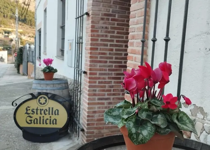 Szálloda Fonda Aparicio Fuentespalda